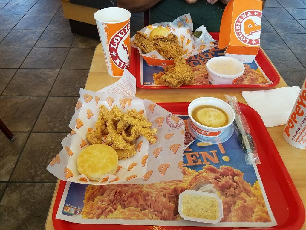 Popeyes Louisiana Kitchen | restaurant | 1005 E Central Ave, Belton, TX 76513, USA | 2548319990 OR +1 254-831-9990