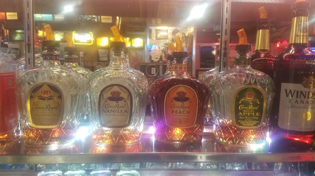 CJs Bar & Grill | restaurant | 18397 St Croix Trail, Shafer, MN 55074, USA | 6515830731 OR +1 651-583-0731