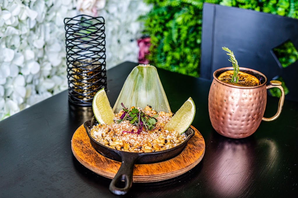 Martins Cocina y Cantina | restaurant | 162 N La Brea Ave, Inglewood, CA 90301, USA | 3107744053 OR +1 310-774-4053