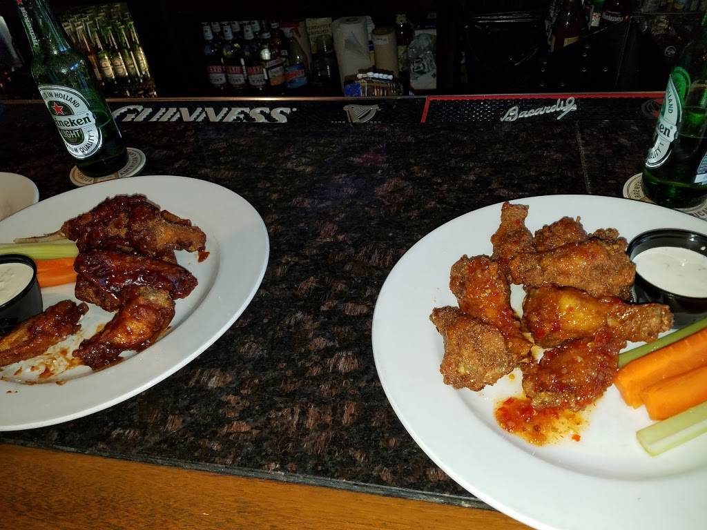 McQuades Neighborhood Grill | restaurant | 275 Merrick Rd, Lynbrook, NY 11563, USA | 5162562820 OR +1 516-256-2820