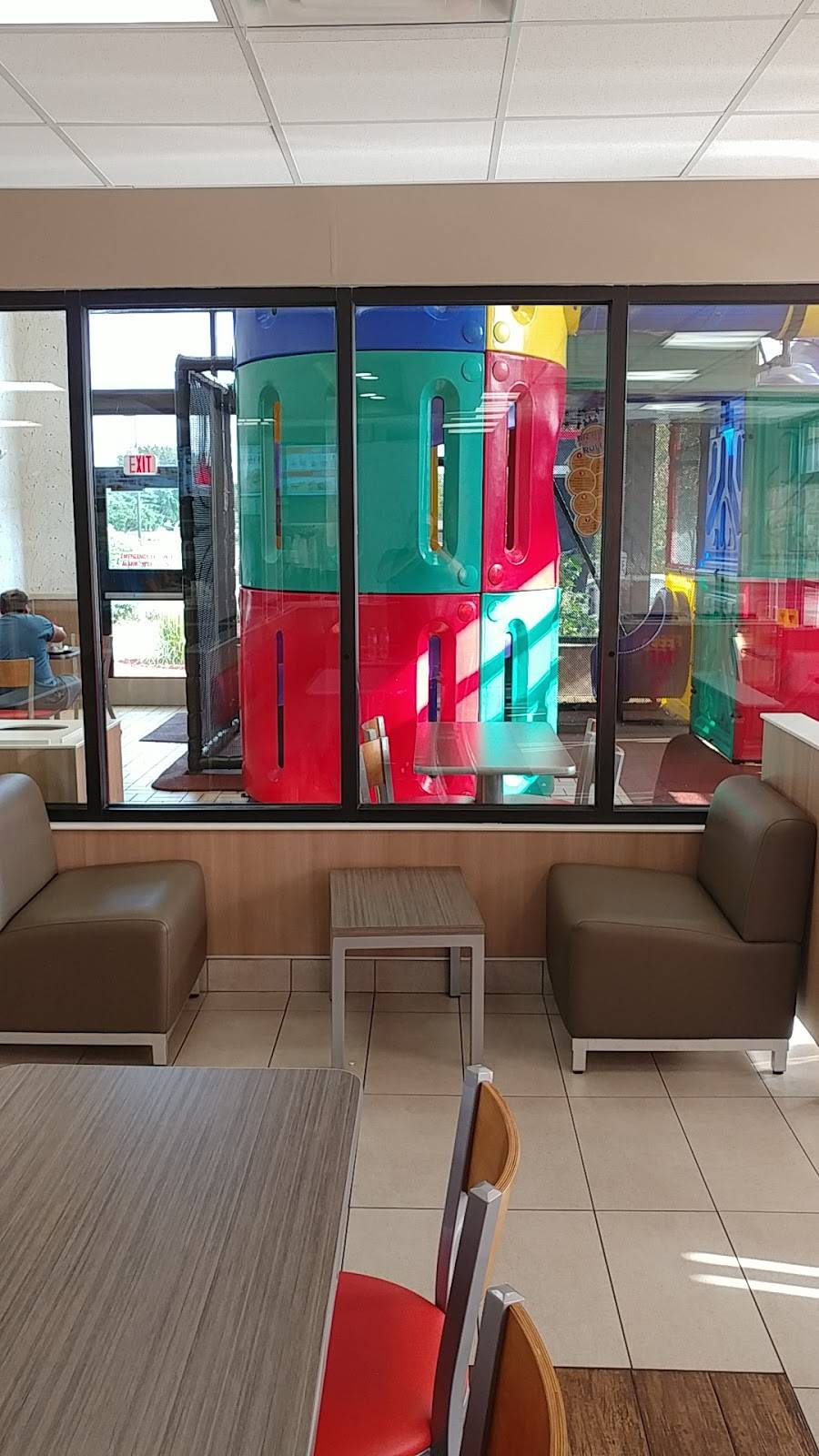 Burger King | restaurant | 3201 County Rd 10, Brooklyn Center, MN 55429, USA | 7635614790 OR +1 763-561-4790