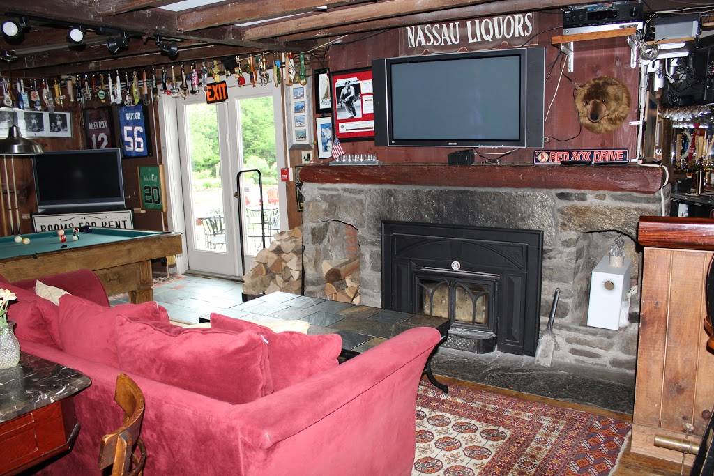 Stone Hearth Inn & Tavern | restaurant | 698 VT-11, Chester, VT 05143, USA | 8028752525 OR +1 802-875-2525