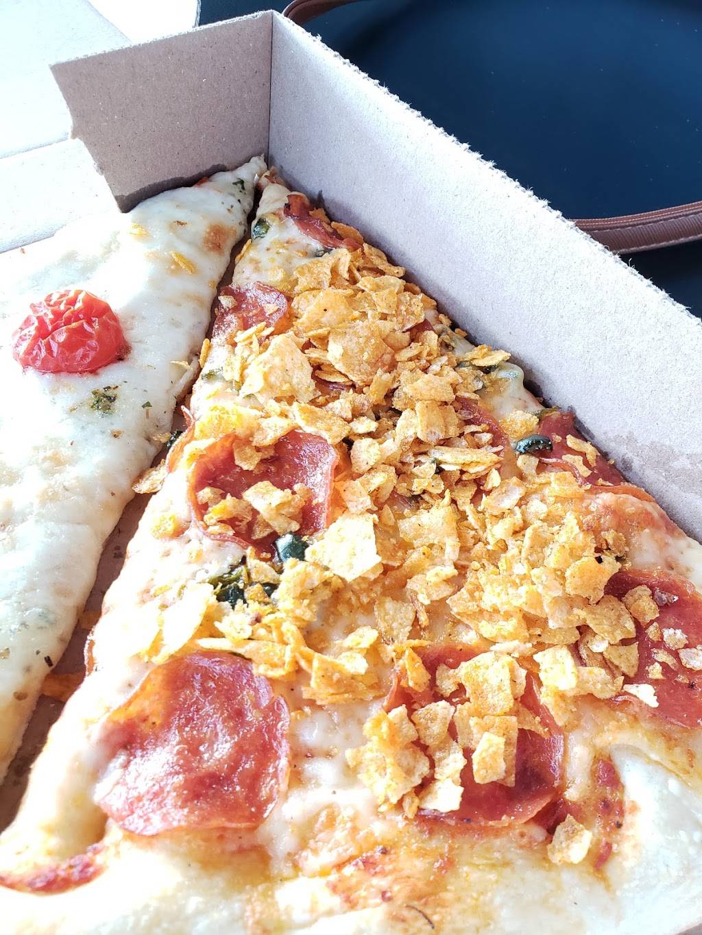 Empire Slice Shop | restaurant | 1125 NW 63rd St, Oklahoma City, OK 73116, USA | 4055571760 OR +1 405-557-1760