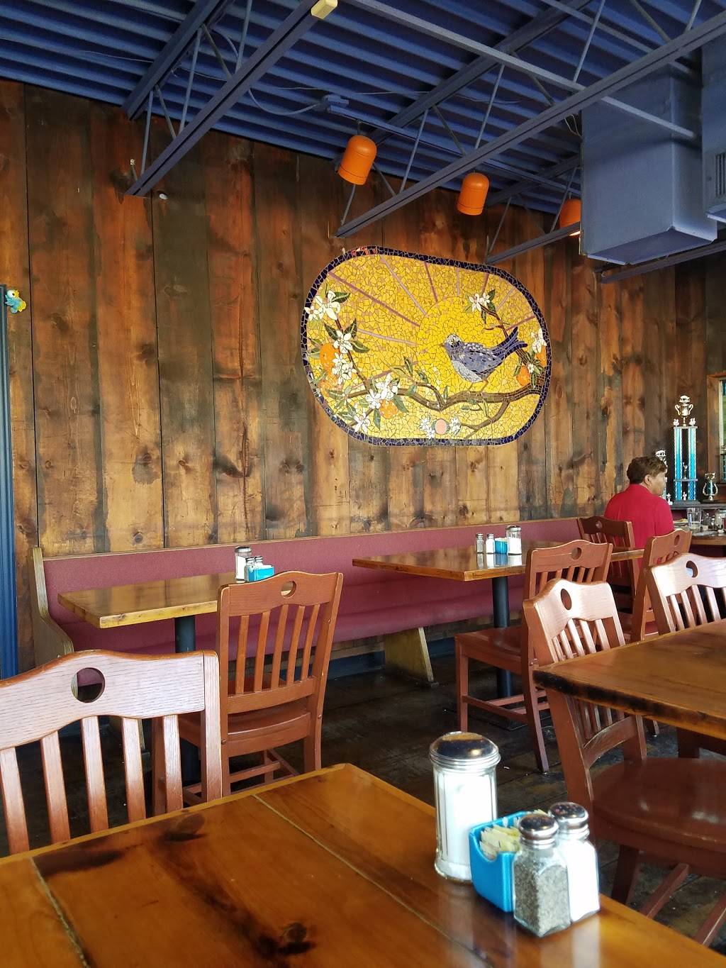 Rias Bluebird | restaurant | 421 Memorial Dr SE, Atlanta, GA 30312, USA | 4045213737 OR +1 404-521-3737