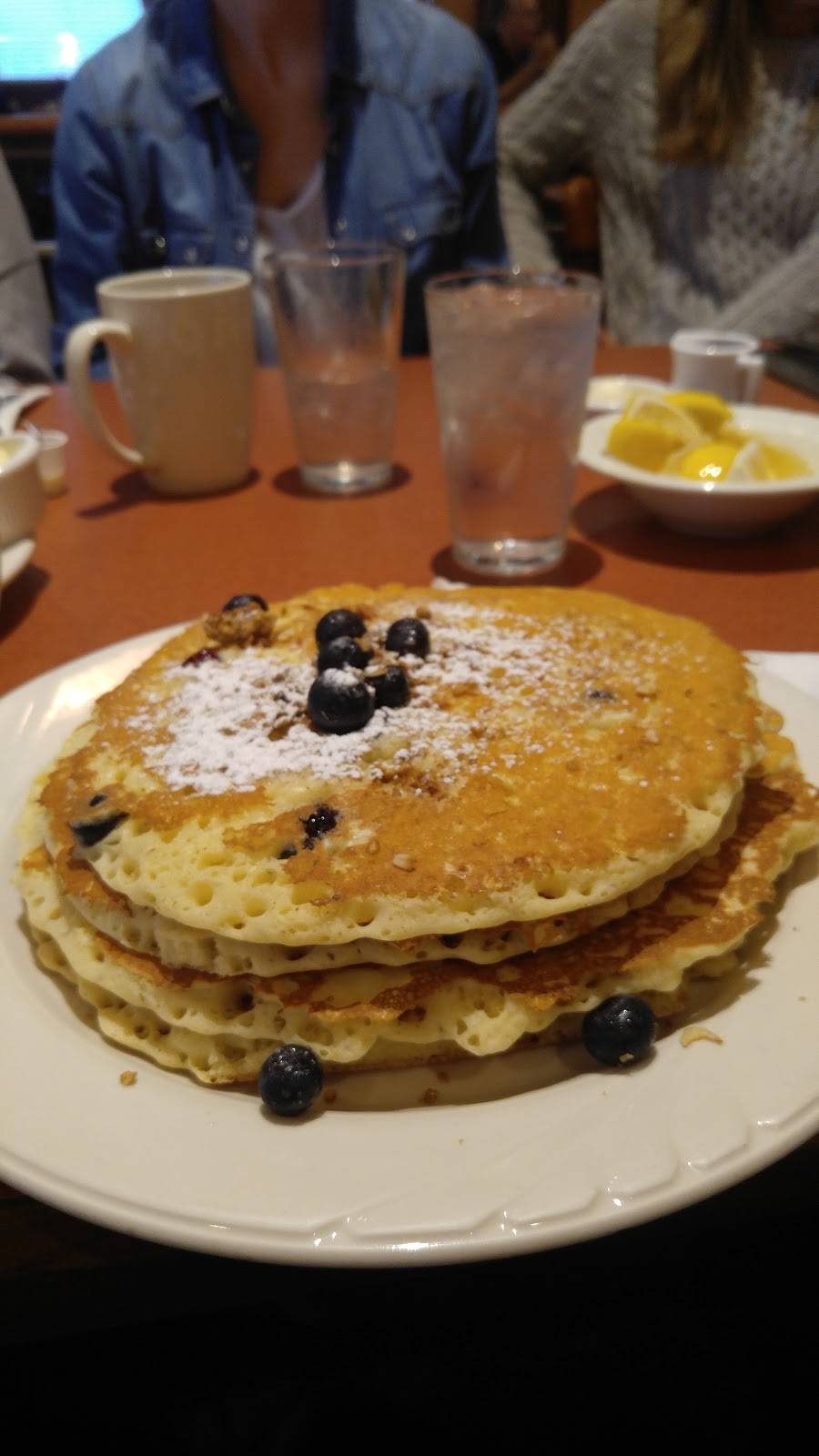 Lumes Pancake House | restaurant | 12401 S Harlem Ave, Palos Heights, IL 60463, USA | 7083617744 OR +1 708-361-7744