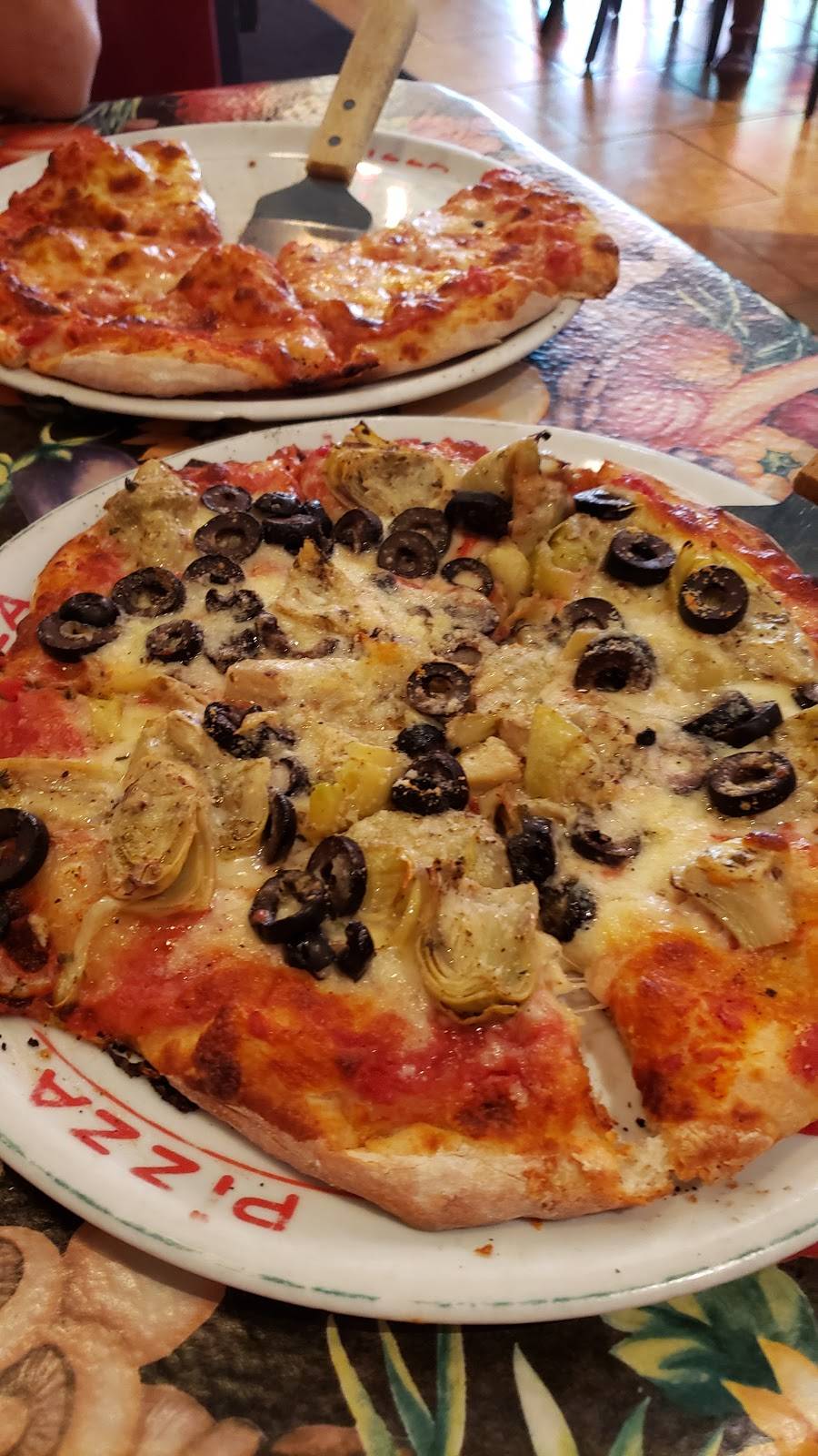 Regina Pizzeria | restaurant | 44 Station Landing, Medford, MA 02155, USA | 7813061222 OR +1 781-306-1222