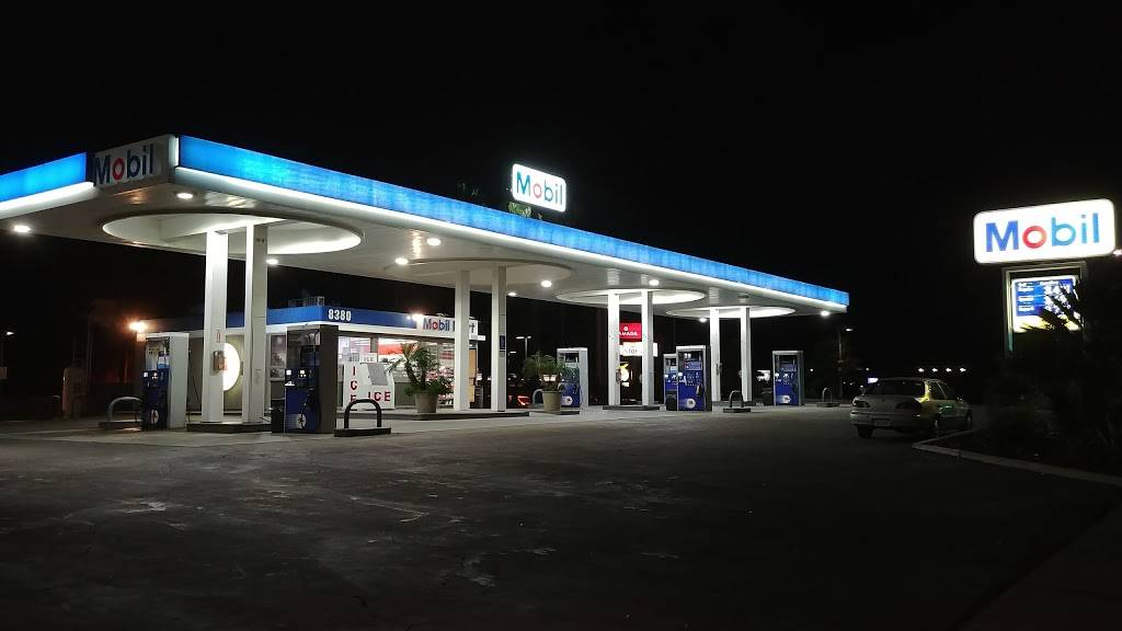 KEARNY MESA MOBIL | restaurant | 8380 Clairemont Mesa Blvd, San Diego, CA 92111, USA | 8582799343 OR +1 858-279-9343