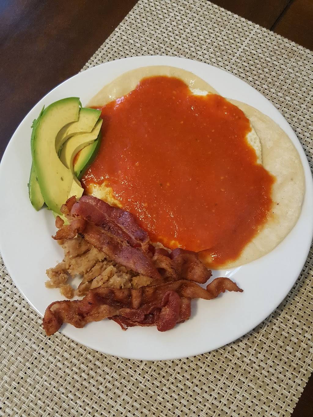 Valentinas Resturant & Cantina | restaurant | 4823 Gage Ave, Bell, CA 90201, USA | 3235607800 OR +1 323-560-7800