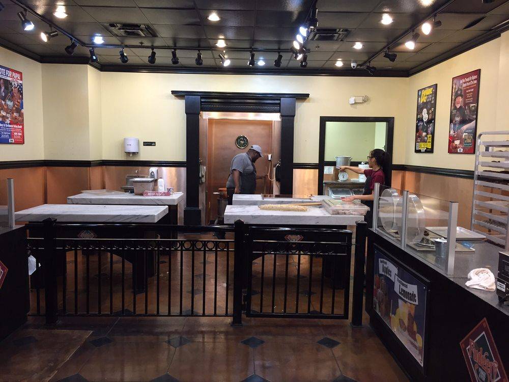 The Fudgery | restaurant | 131 The Island Dr #3106, Pigeon Forge, TN 37863, USA | 8657747800 OR +1 865-774-7800