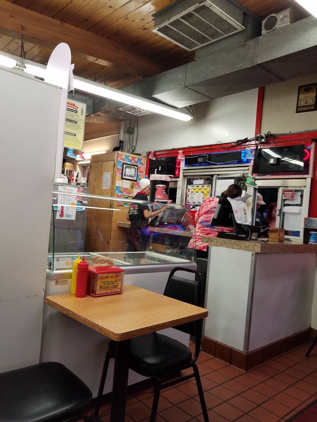 Mikes Drive-In | restaurant | 3045 SE Harrison St, Milwaukie, OR 97222, USA | 5036540131 OR +1 503-654-0131