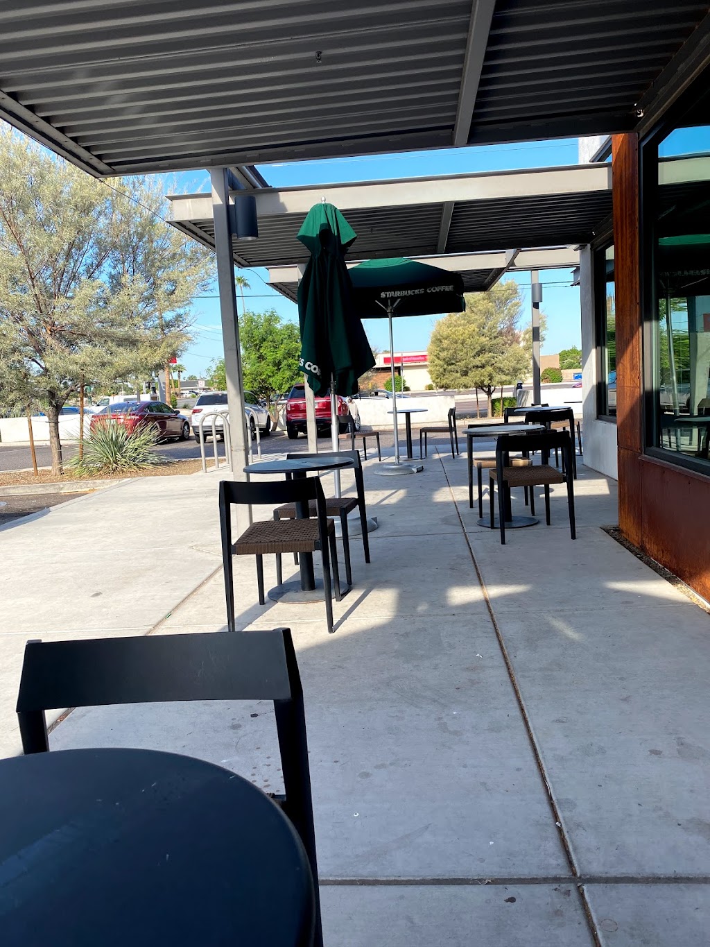 Starbucks | cafe | 13801 N 19th Ave, Phoenix, AZ 85023, USA | 4802661661 OR +1 480-266-1661