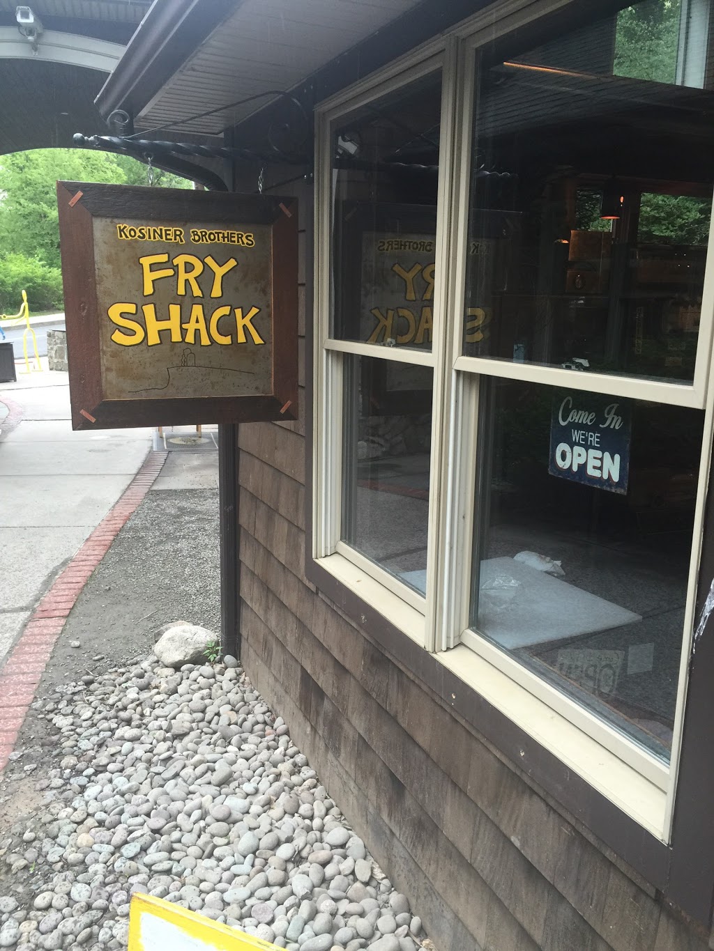 Kosiner Brothers Fry Shack | restaurant | 10 Main St #201, New Paltz, NY 12561, USA | 8454192348 OR +1 845-419-2348
