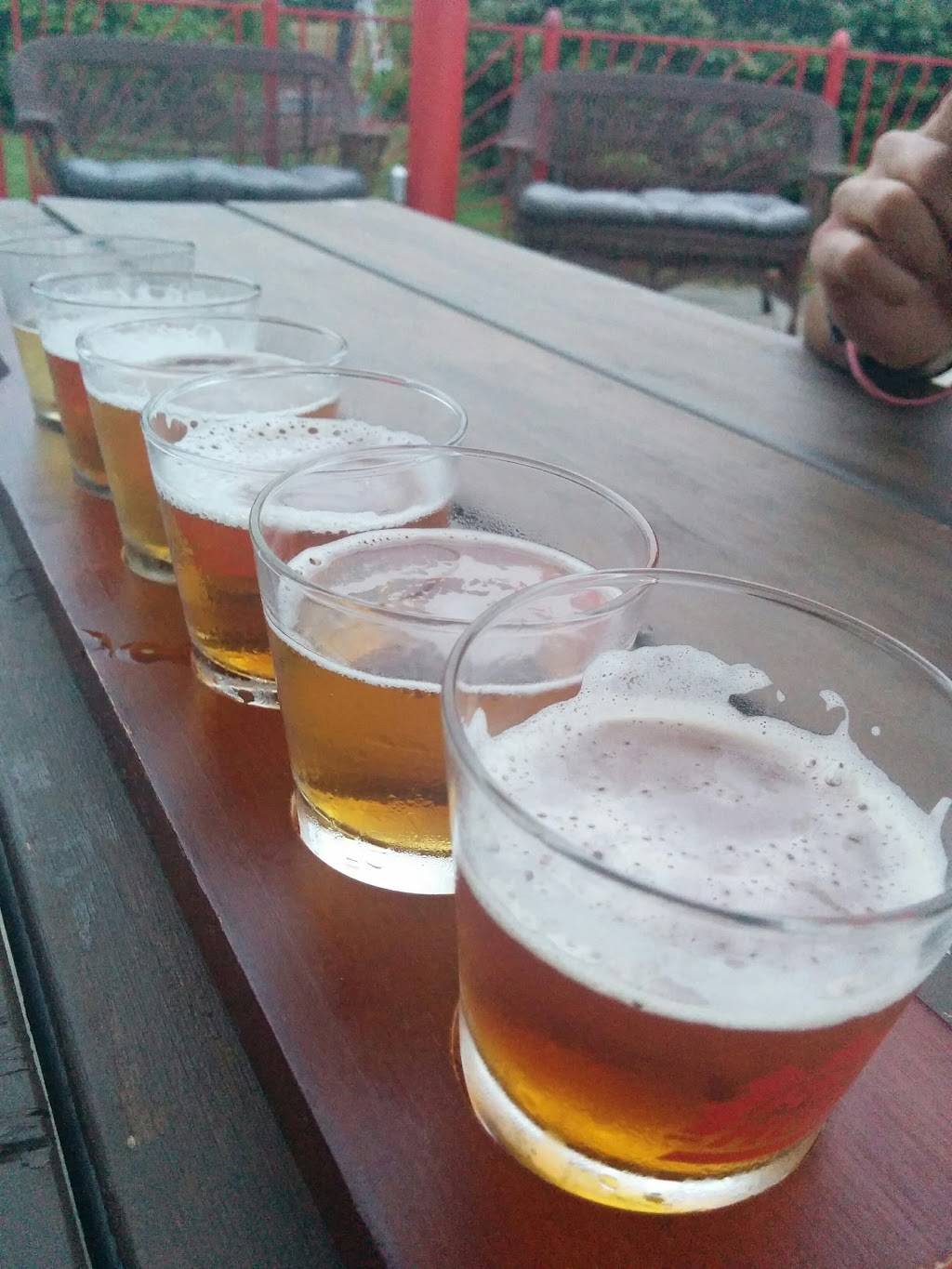 Cataqua Public House | restaurant | 1 Redhook Way, Portsmouth, NH 03801, USA | 6034308600 OR +1 603-430-8600