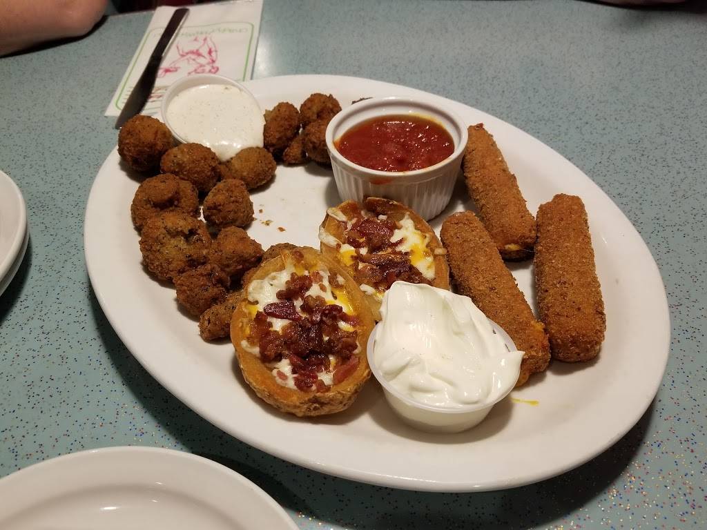 Melanie Pringles Restaurant | restaurant | 80 Thickson Rd S, Whitby, ON L1N 7T2, Canada | 9054301959 OR +1 905-430-1959