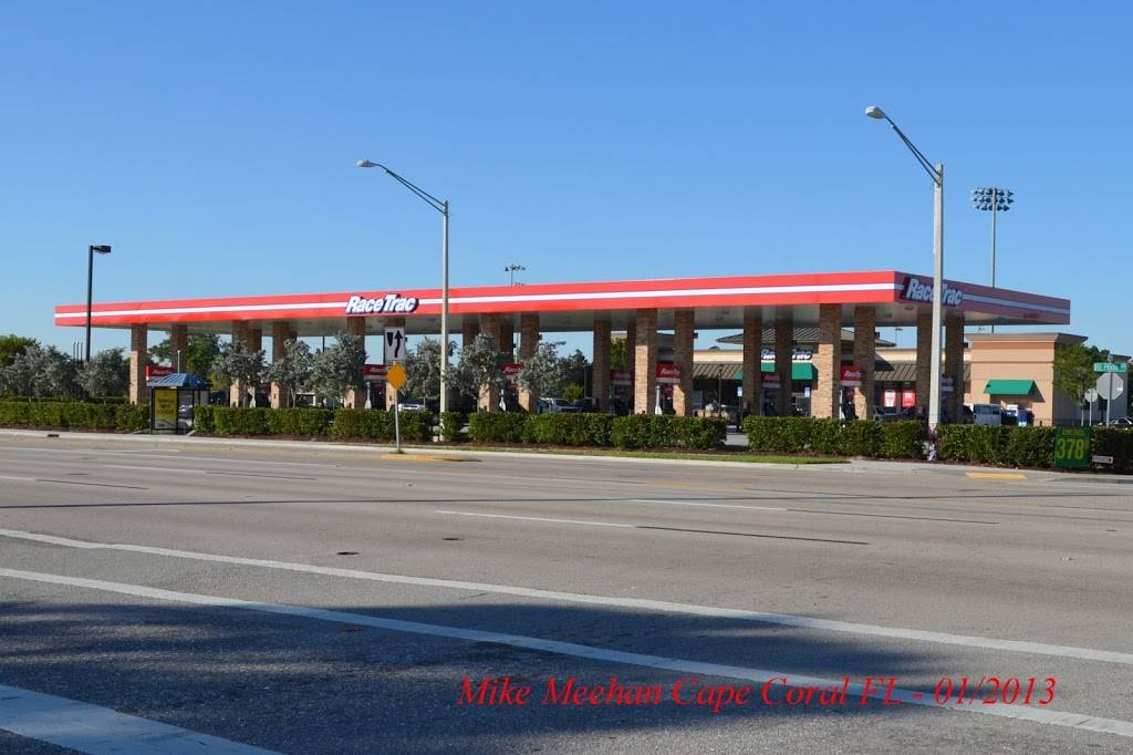 RaceTrac | bakery | 314 Del Prado Blvd N, Cape Coral, FL 33909, USA | 2392420818 OR +1 239-242-0818