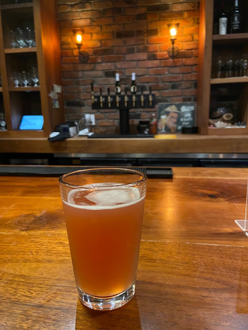 Bandit Brews | restaurant | 7274 Melrose Ave, Los Angeles, CA 90046, USA | 3239005110 OR +1 323-900-5110