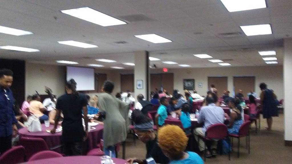 McDonalds | restaurant | 1775 N M.L.K. Blvd, Las Vegas, NV 89106, USA | 7023843950 OR +1 702-384-3950