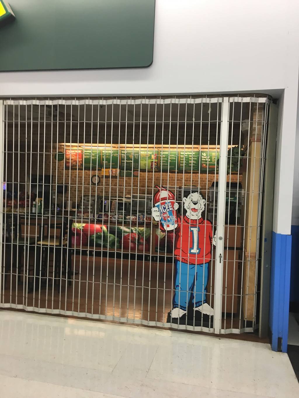 Subway Restaurants | restaurant | 2775 Dorchester Square, Cambridge, MD 21613, USA | 4102282756 OR +1 410-228-2756