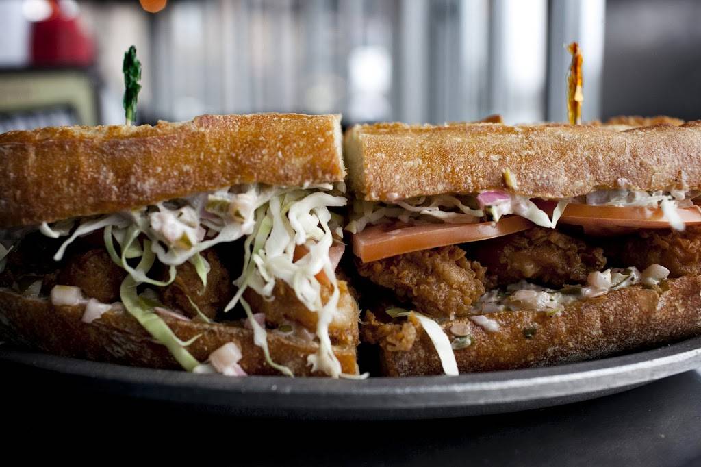 Twisted Spoke | restaurant | 501 N Ogden Ave, Chicago, IL 60642, USA | 3126661500 OR +1 312-666-1500