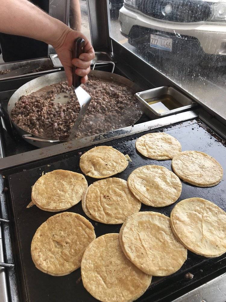 Olivo Taco | restaurant | 2914 W State St, Rockford, IL 61102, USA | 3129894128 OR +1 312-989-4128