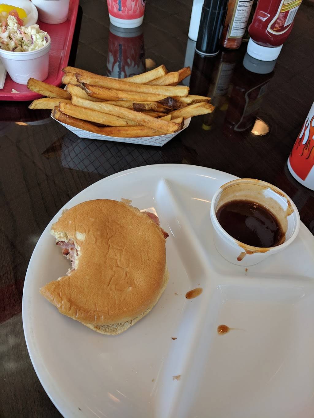 Soulmans Bar-B-Que | restaurant | 3825 Belt Line Rd, Addison, TX 75001, USA | 9722432940 OR +1 972-243-2940