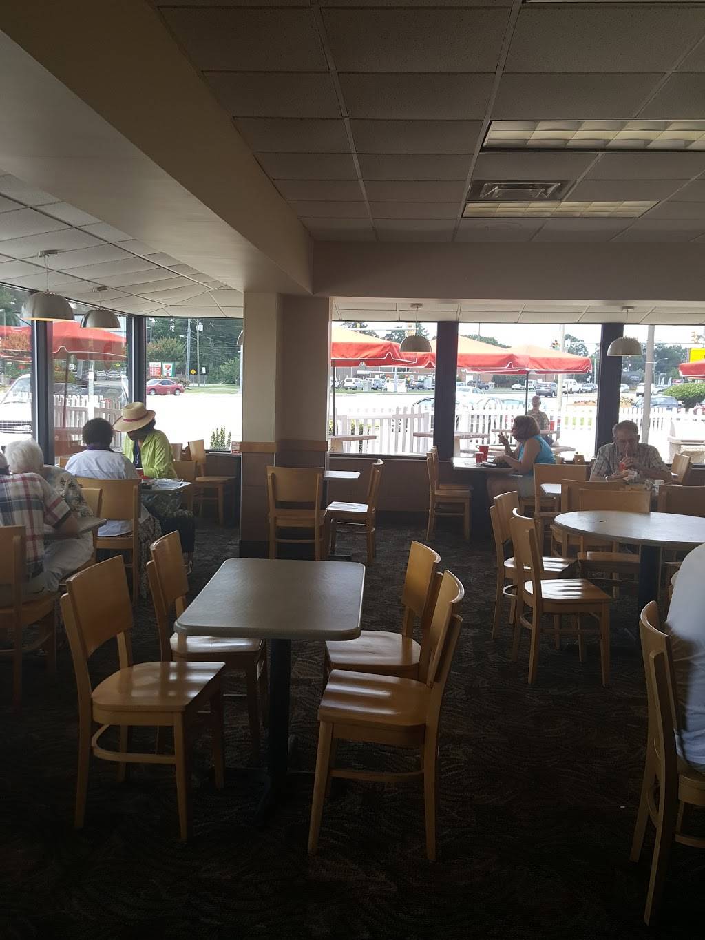 Wendys | restaurant | 957 N Battlefield Blvd, Chesapeake, VA 23320, USA | 7575479780 OR +1 757-547-9780