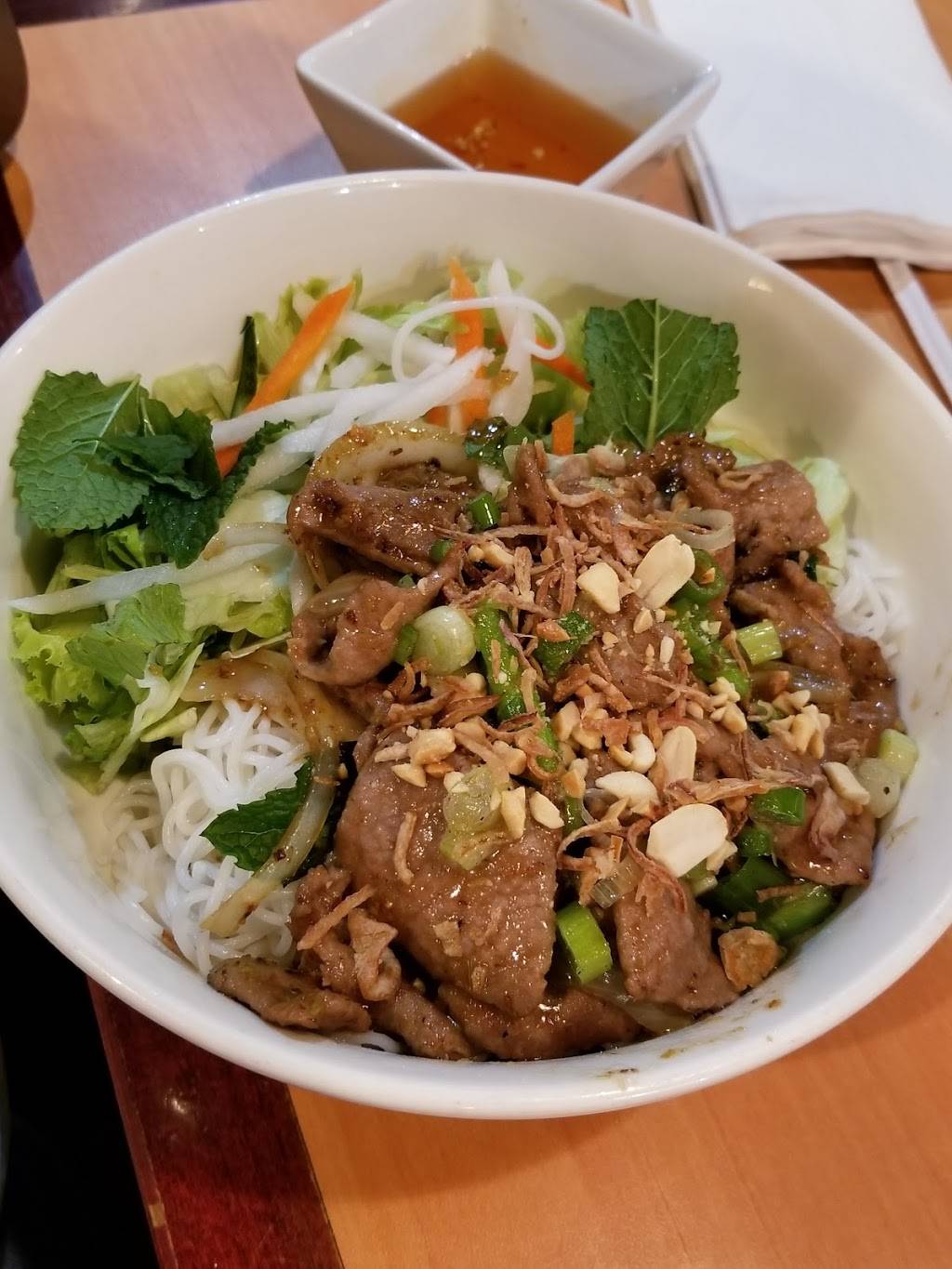 Saigon Bay Vietnamese Restaurant | restaurant | 2373 E Fowler Ave, Tampa, FL 33612, USA | 8139710854 OR +1 813-971-0854