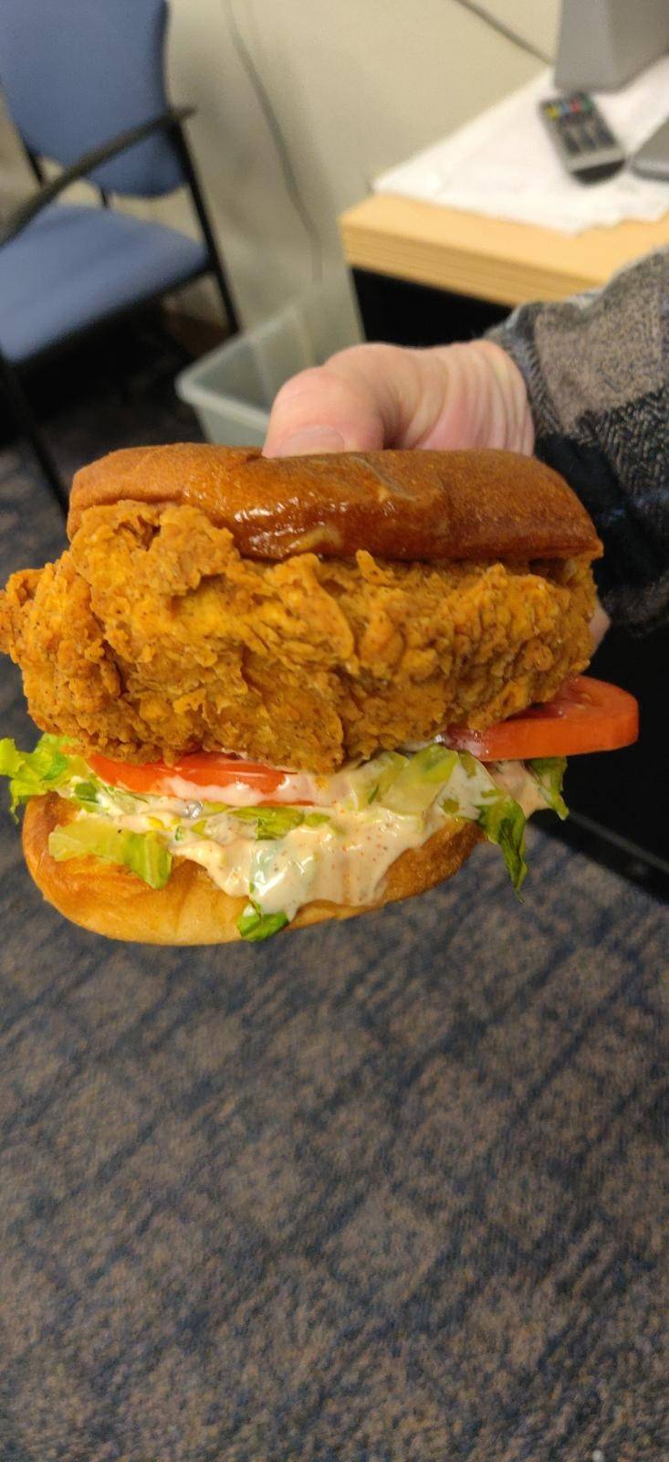 Stripes Burrito Co | restaurant | 5211 Gibson Blvd SE, Albuquerque, NM 87108, USA | 5052659200 OR +1 505-265-9200