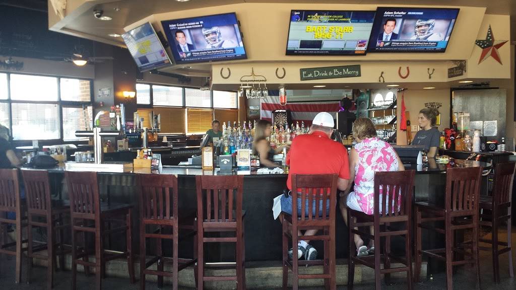 Roadhouse Country Bar & Grill | restaurant | 1901 S Bridge St, Yorkville, IL 60560, USA | 6303852571 OR +1 630-385-2571