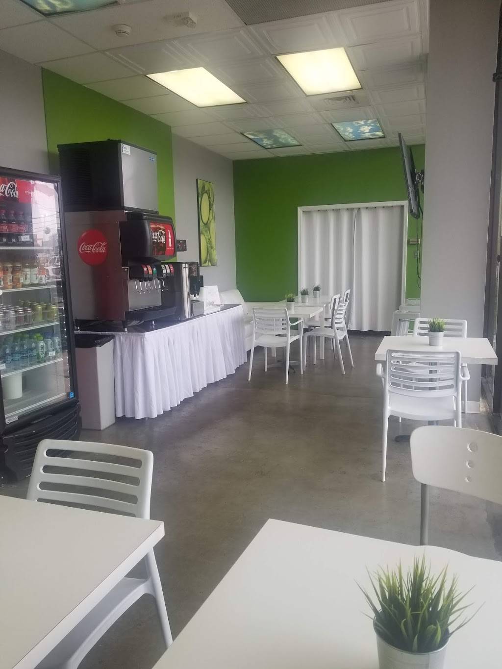 Greenz Salads for Z Adventurous | restaurant | 11300 N Central Expy Ste104, Dallas, TX 75243, USA | 2149547443 OR +1 214-954-7443