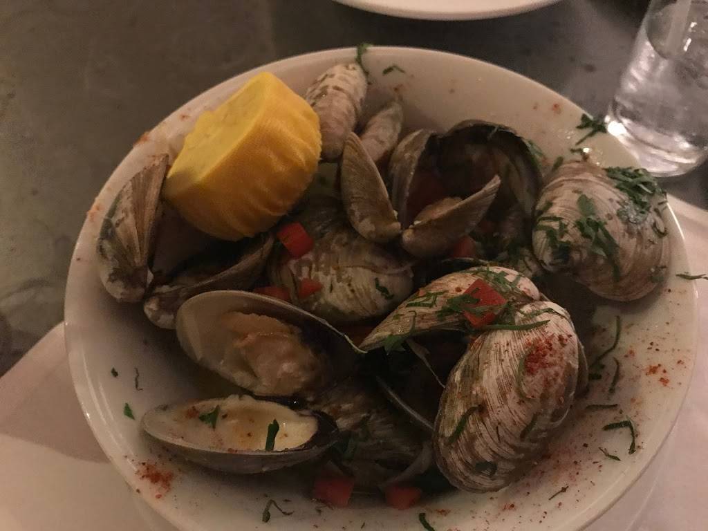 Le Bilboquet | restaurant | 1 Long Wharf, Sag Harbor, NY 11963, USA | 6318083767 OR +1 631-808-3767