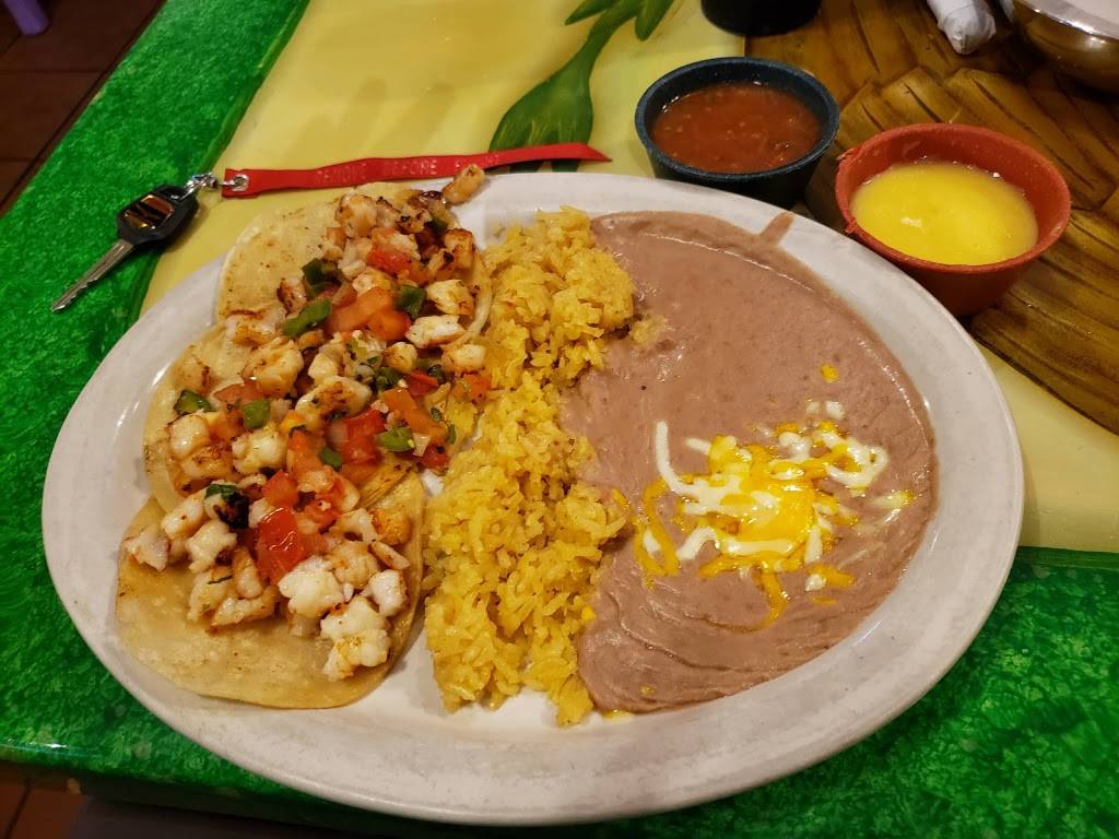 Los Tres Amigos LLC | restaurant | 2002 E Gore Blvd, Lawton, OK 73501, USA | 5802500027 OR +1 580-250-0027