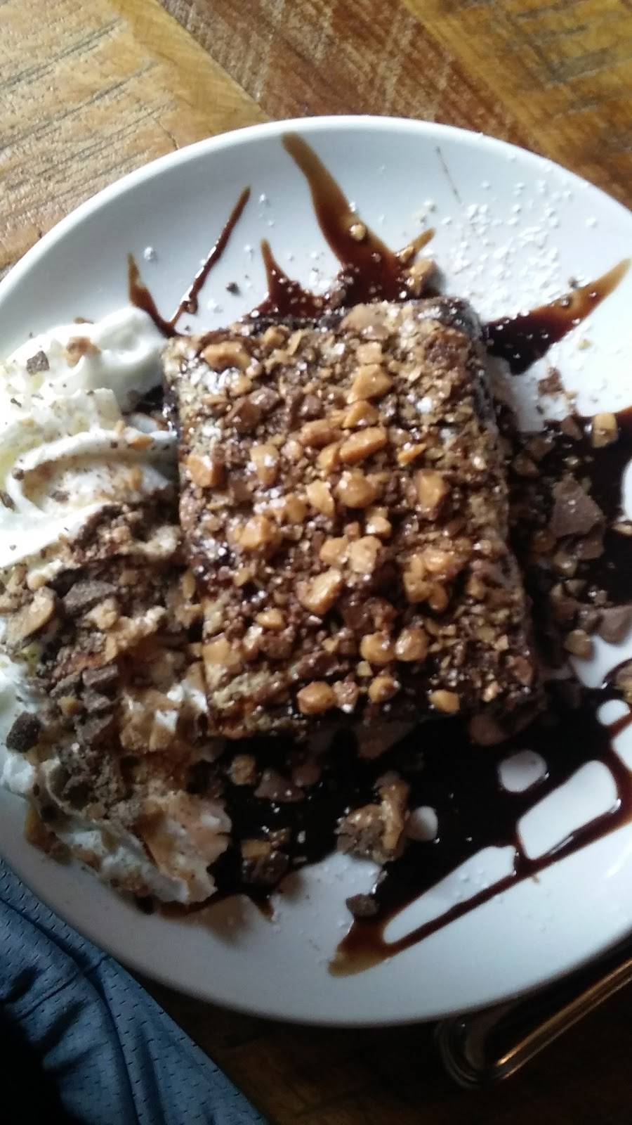 Sitting Duck Tavern | restaurant | 4244 Madison Ave, Trumbull, CT 06611, USA | 2032611400 OR +1 203-261-1400