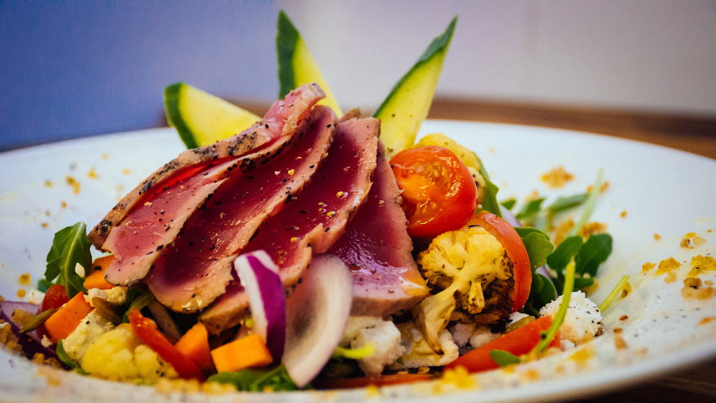 Hard Stones Grill | restaurant | 1 Roydon Pl, Nepean, ON K2E 1A3, Canada | 6135187440 OR +1 613-518-7440