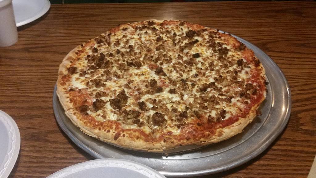 Eagles Pizza | meal takeaway | 2 N High St, New Albany, OH 43054, USA | 6148557600 OR +1 614-855-7600