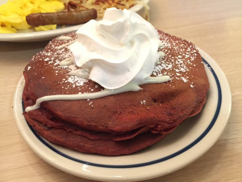 IHOP | bakery | 455 W Olive Ave, Merced, CA 95348, USA | 2097258597 OR +1 209-725-8597