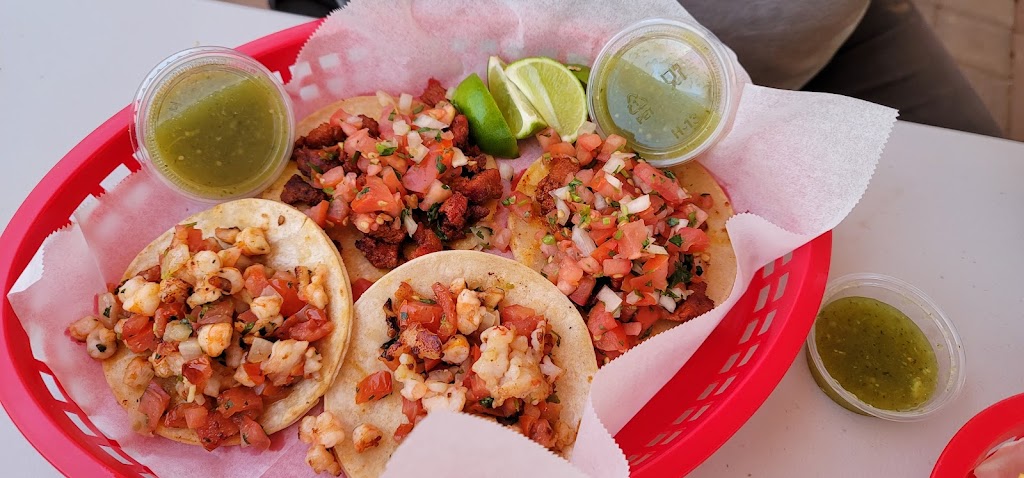 Katrinas Taco Shop | restaurant | 46135 N Black Canyon Hwy, New River, AZ 85087, USA | 4807968420 OR +1 480-796-8420