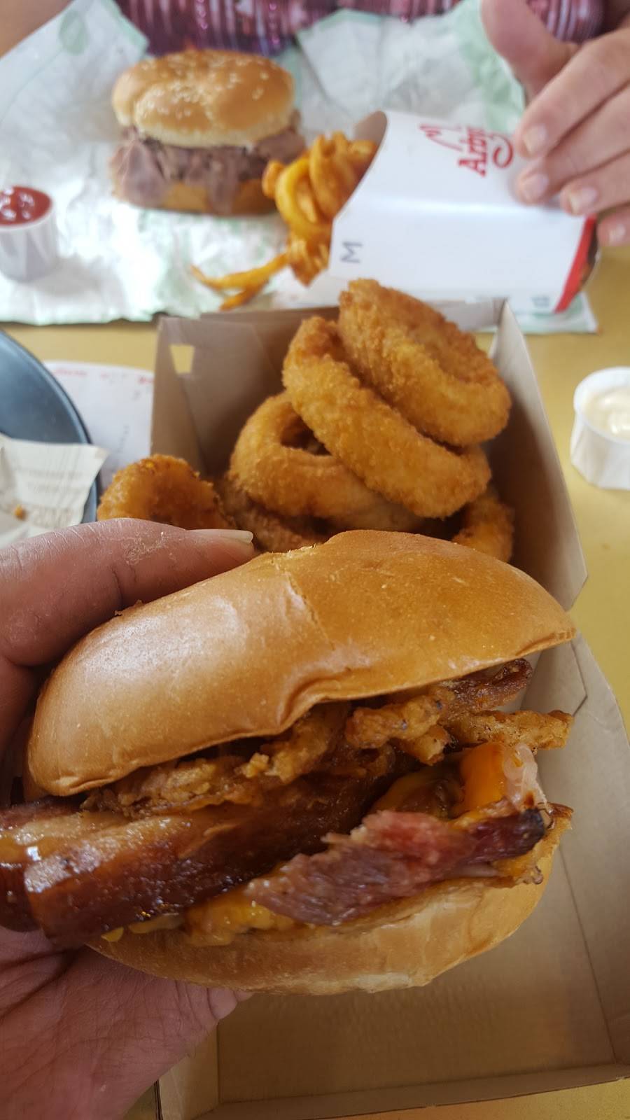 Arbys | restaurant | 3430 Buttermilk Rd, Cottondale, AL 35453, USA | 2055533690 OR +1 205-553-3690