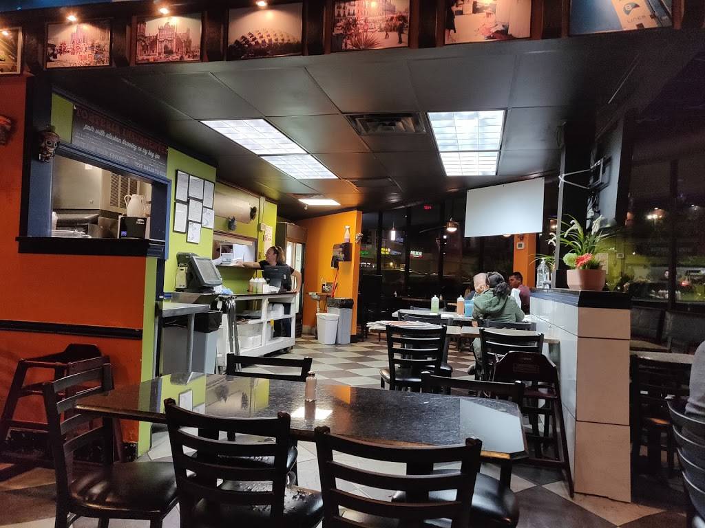 Torteria Insurgentes | restaurant | 3701 W Northwest Hwy, Dallas, TX 75220, USA | 2143662624 OR +1 214-366-2624
