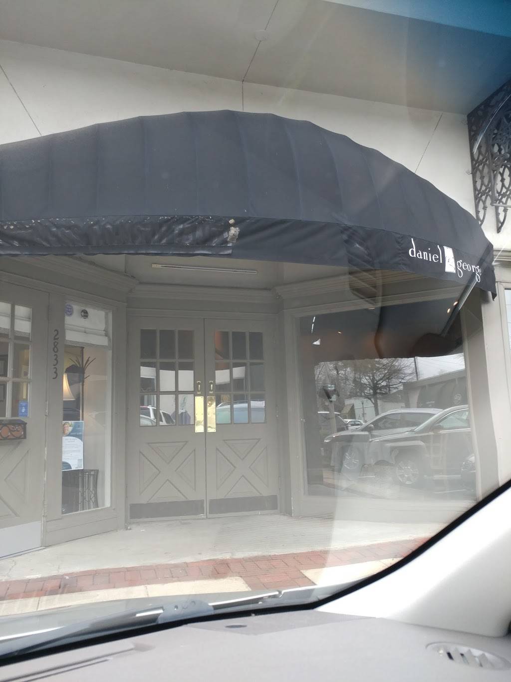 dg | restaurant | 2837 Culver Rd, Mountain Brook, AL 35223, USA | 2058713266 OR +1 205-871-3266