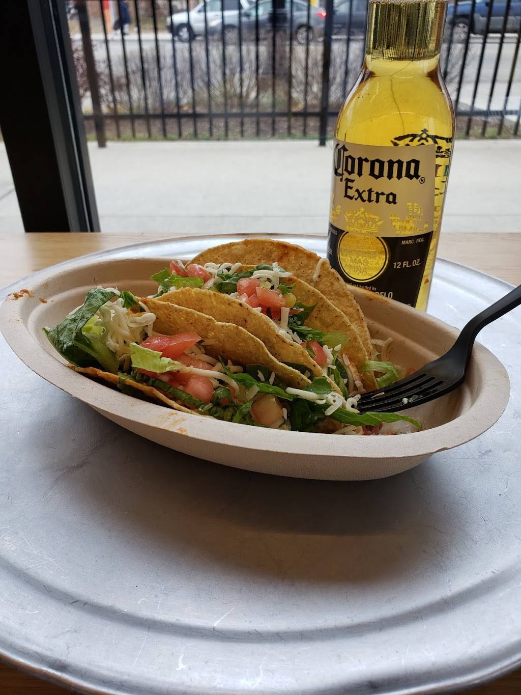 Chipotle Mexican Grill | restaurant | 806 W 63rd St, Chicago, IL 60621, USA | 7739620739 OR +1 773-962-0739