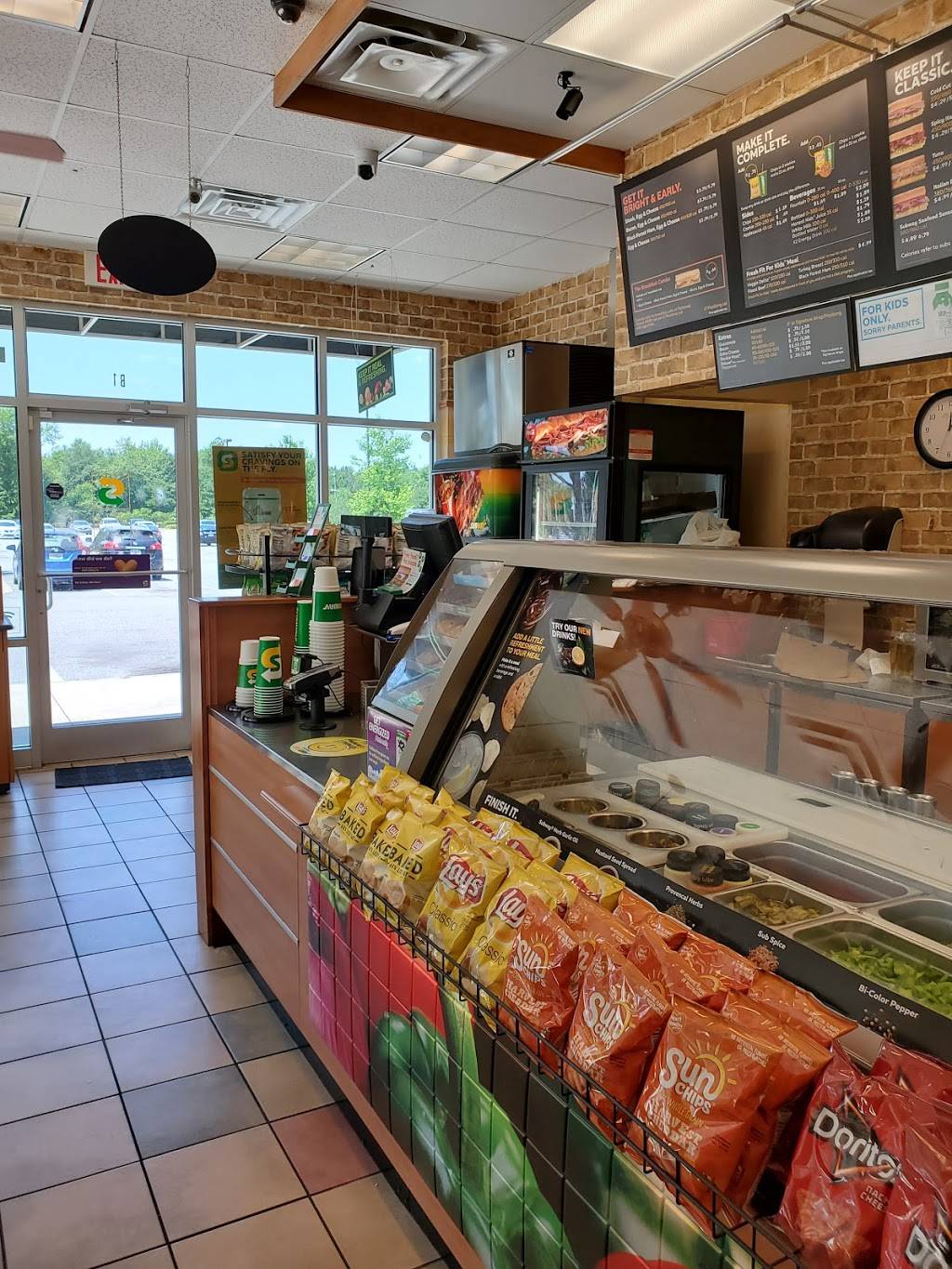 Subway | restaurant | 2351 GA-196, Hinesville, GA 31313, USA | 9123697833 OR +1 912-369-7833