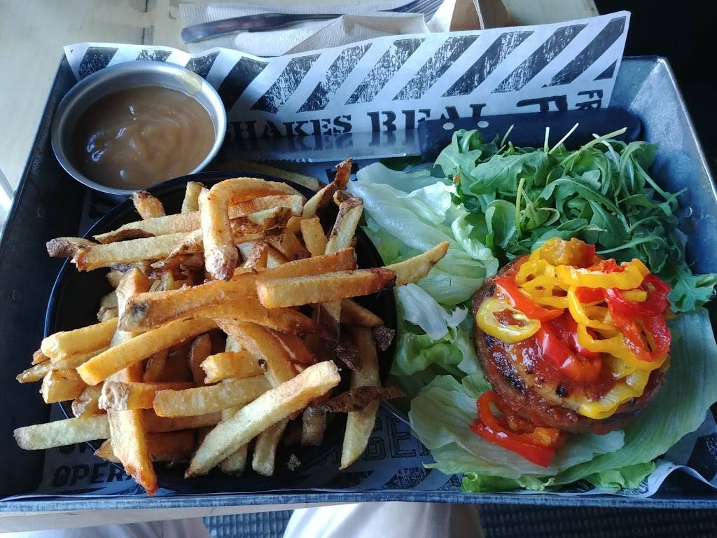 The Works Gourmet Burger Bistro | restaurant | 298 Princess St, Kingston, ON K7L 1B5, Canada | 6135476000 OR +1 613-547-6000