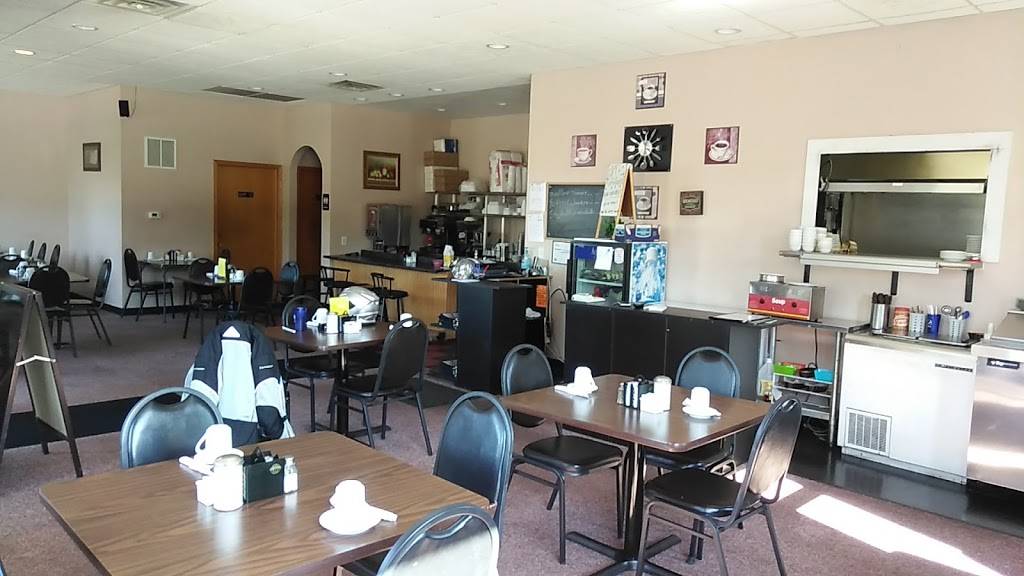 Jessies Family Restaurant | restaurant | 781 E Geneva St, Elkhorn, WI 53121, USA | 2627232120 OR +1 262-723-2120