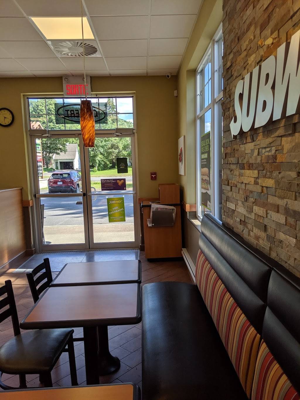 Subway | restaurant | 1025 Boulevard du Lac, Lac-Beauport, QC G3B 0X1, Canada | 4183162838 OR +1 418-316-2838