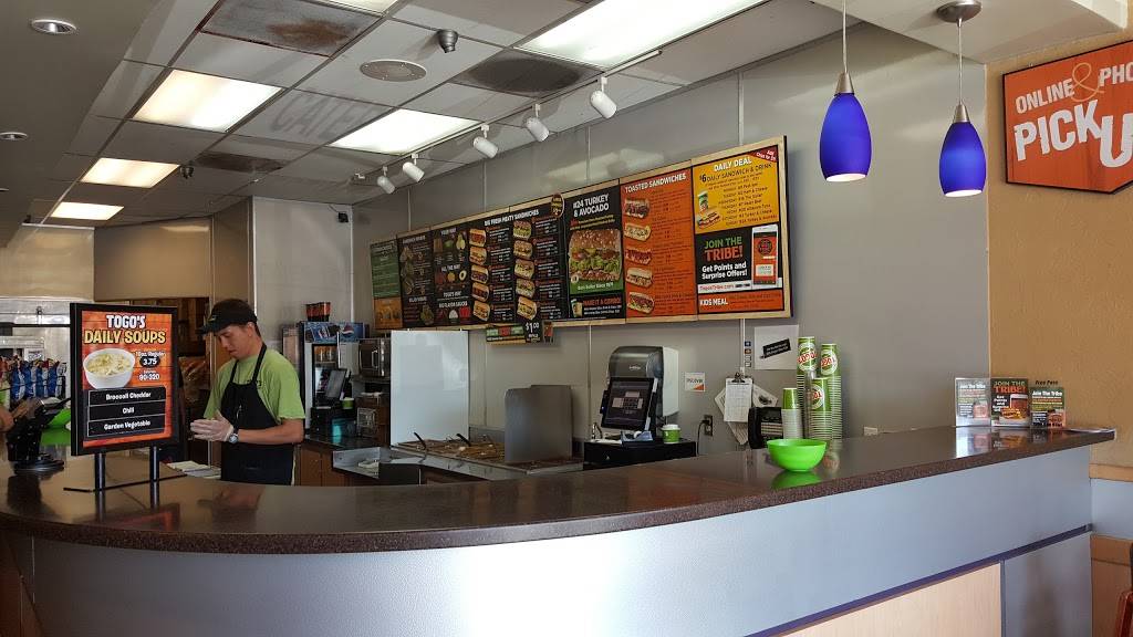 TOGOS Sandwiches | meal takeaway | 21506 Victory Blvd, Woodland Hills, CA 91367, USA | 8188833292 OR +1 818-883-3292
