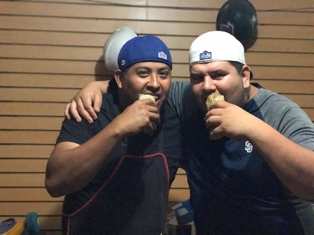 Dogos Y Burros G&N | restaurant | 22457, Lázaro Cárdenas 612, Otay Constituyentes, 22457 Tijuana, B.C., Mexico | 016643318213 OR +52 664 331 8213