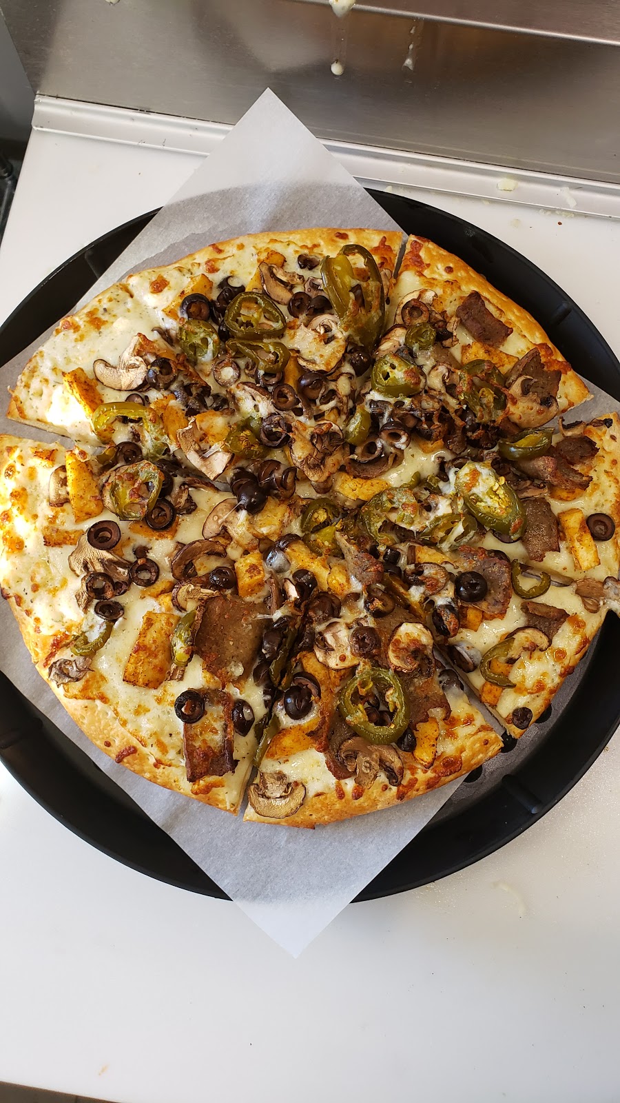 California Express Pizza | restaurant | 8785 Center Pkwy B320, Sacramento, CA 95823, USA | 9165253333 OR +1 916-525-3333