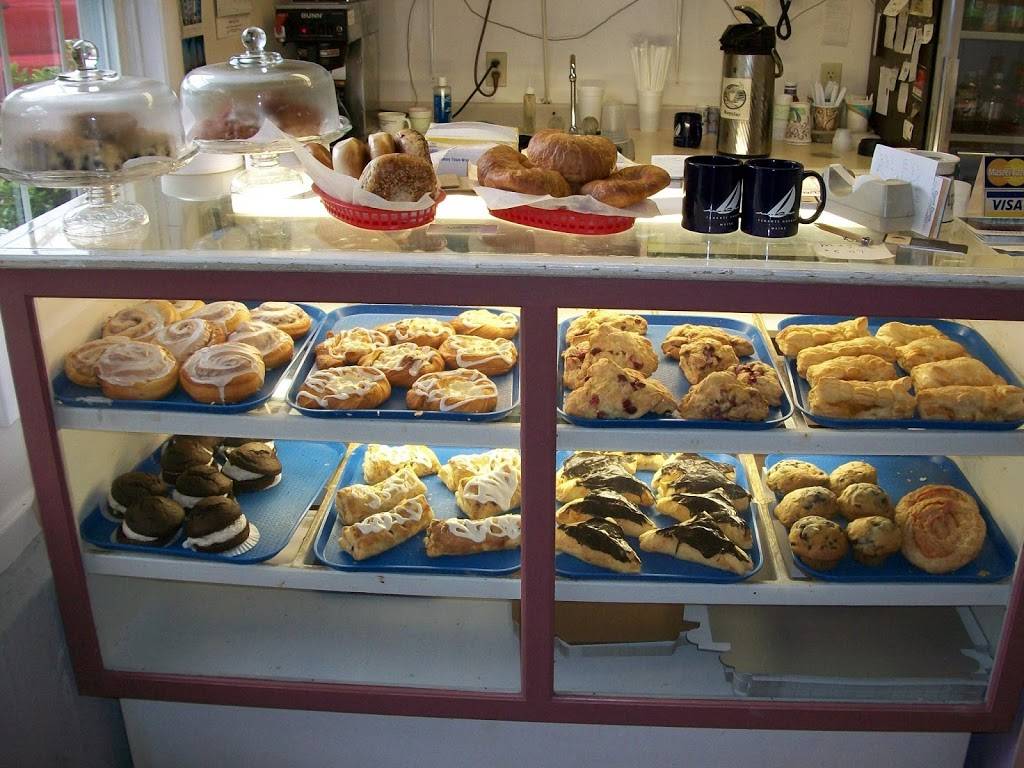 Schoolhouse Bakery, Cafe & Pastries | bakery | 21 River Rd. RT 131, Tenants Harbor, ME 04860, USA | 2073729608 OR +1 207-372-9608