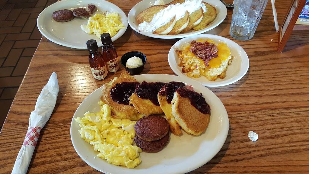 Cracker Barrel Old Country Store | restaurant | 285 Douglas Ave, Altamonte Springs, FL 32714, USA | 4076821095 OR +1 407-682-1095